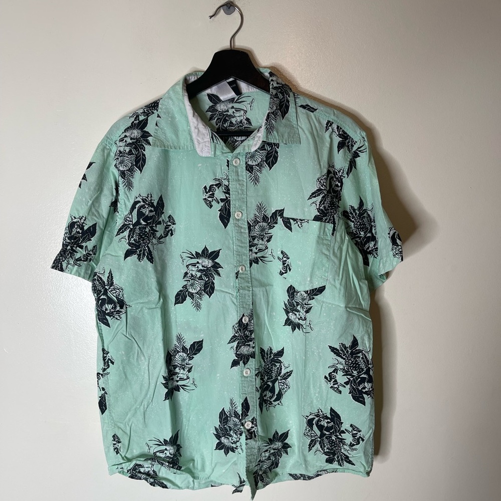 Star Wars death Vader Hawaiian button shirt Mens size large